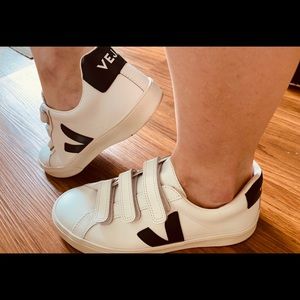 Veja women’s shoes size 6